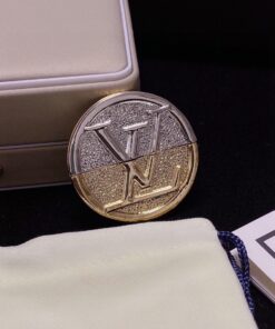 Louis Vuitton Brooch - Image 9