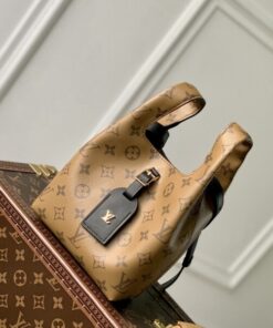 Louis Vuitton Atlantis BB Bag For Women M46816- 6.7 Inches/ 17 Cm - Image 4