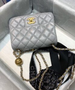 Chanel Classic Flap Bag With Charm Chain Mini Crossbody 7in/ 17cm Grey Gold Hardware For Women - Image 7