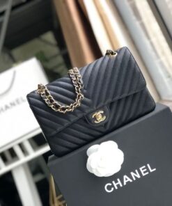 Chanel Chevron Classic Flap Medium Crossbody Bag 10in/ 25.5cm Black Gold Toned Hardware For Women