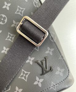 Louis Vuitton District MM Monogram Eclipse Canvas For Men, Shoulder and Crossbody Bags 12.2in/31cm LV M44001 - Image 10