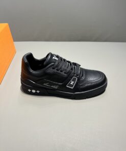 Louis Vuitton Trainer Sneaker Mix Of Materials Black For Men - Image 7