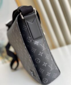 Louis Vuitton District MM Monogram Eclipse Canvas For Men, Shoulder and Crossbody Bags 12.2in/31cm LV M44001 - Image 9