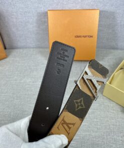 Louis Vuitton Iconic Reversible 30mm Belt Brown for Women - Image 4