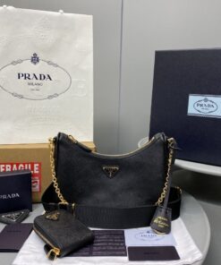 Prada Re-Edition 2005 Saffiano Shoulder Bag Black For Women 9.4in/24cm