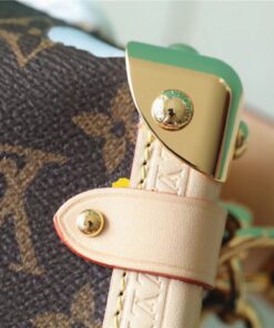 Louis Vuitton Side Trunk PM Monogram Canvas For Women, Women’s Bags, Shoulder And Crossbody Bags 8.3in/21cm LV - Image 6