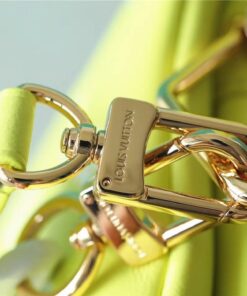 Louis Vuitton Coussin PM Shoulder Bag 10.2in/ 26cm Monogram Yellow Gold Hardware For Women M20843 - Image 5