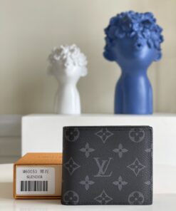Louis Vuitton Amerigo Wallet Monogram Eclipse For Men, 4.7in/11.5cm