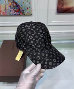 Alternative view of Louis Vuitton Be My Cap Black LV Cap