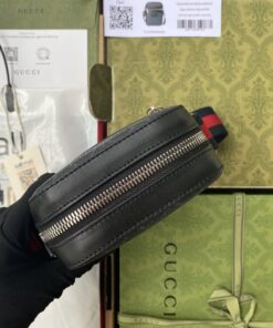 Gucci GG Messenger Bag Black/Grey GG Supreme Canvas A Material With Low Environmental Impact With Black For Men 7in/18cm GG 682357 K5RLN 1095 - Image 9