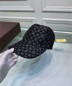 Louis Vuitton Be My Cap Black LV Cap - Image 4