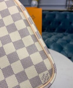 Louis Vuitton Keepall Bandouliere 45 Damier Azur Canvas For Women, Travel Bags, 17.7in/45cm – N41430 - Image 7