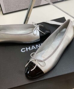 Chanel Ballet Flats Silver For Women - Image 4