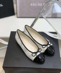 Chanel Ballet Flats White For Women - Image 4