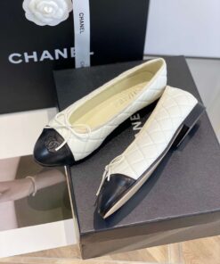 Chanel Ballet Flats White For Women - Image 4