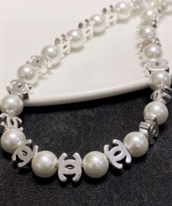 Chanel CC Pearl Necklace White For Women - Image 4