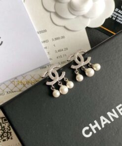 Chanel Crystal Three Pearl Earrings Gold For Women - Image 8