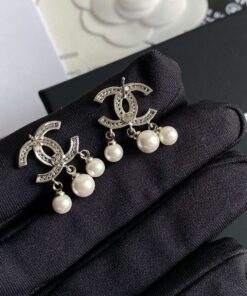 Chanel Crystal Three Pearl Earrings Gold For Women - Image 7