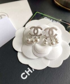 Chanel Crystal Three Pearl Earrings Gold For Women - Image 3