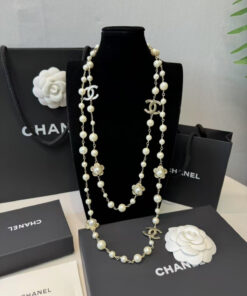 Alternative view of Chanel Pearl CC Flower Gold Necklace for Women