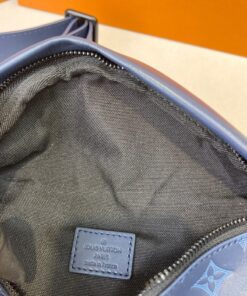 Louis Vuitton Discovery PM Bumbag 17.3in/ 44cm Navy Blue Black Hardware For Men M45729 - Image 9