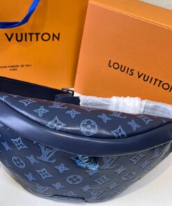Louis Vuitton Discovery PM Bumbag 17.3in/ 44cm Navy Blue Black Hardware For Men M45729 - Image 3
