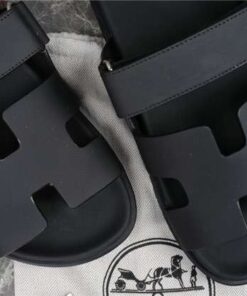 Hermes Chypre Sandal Black For Women - Image 6