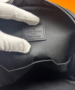 Louis Vuitton Avenue NM Slingbag Brown For Men 31cm/ 12.2 in M46718 - Image 9