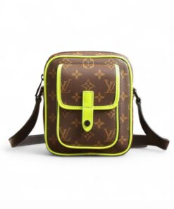 Louis Vuitton Christopher Wearable Wallet Brown For Men 17cm / 6.7in M80793