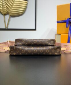 Louis Vuitton Multi Pochette Accessoire Shoulder Bag 9.4in/ 24cm Pink Monogram Canvas Gold Hardware For Women M44840 - Image 4