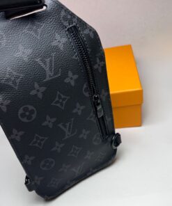 Louis Vuitton Saumur Sling bag Monogram Eclipse Black For Men 7.1in/18cm M45912 - Image 4