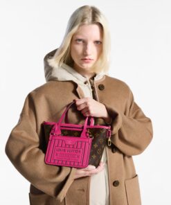 Alternative view of Louis Vuitton Neverfull Bandouliere Inside Out BB Tote Bag 10.4in/ 26cm Rose Pondichery Gold Hardware For Women M12106