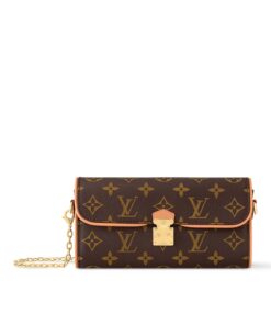 Louis Vuitton Pochette Camille Shoulder Bag 8.1in/ 20.5cm Brown Monogram Canvas Gold Hardware For Women M13566