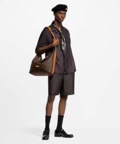 Alternative view of Louis Vuitton Vagabond Hobo Bag Monogram For Men 38cm/15in – M14018