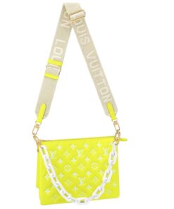 Louis Vuitton Coussin PM Shoulder Bag 10.2in/ 26cm Monogram Yellow Gold Hardware For Women M20843
