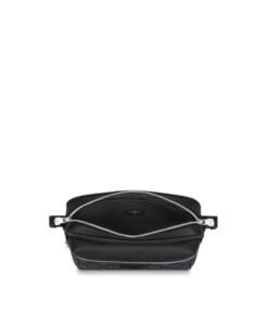 Louis Vuitton Outdoor Messenger Bag Black For Men 26cm / 10.2in M30233 - Image 4