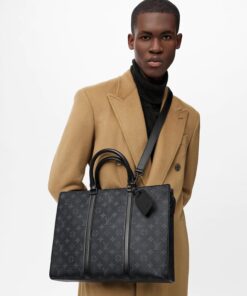 Alternative view of Louis Vuitton Sac Plat Horizontal Zipper Monogram Eclipse Bag For Men, Shoulder and Crossbody Bags 15.4in/39cm LV M45265