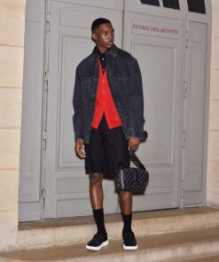 Alternative view of Louis Vuitton S-Cape Messenger Black For Men 28cm / 11in M46794