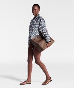 Alternative view of Louis Vuitton Neverfull GM Tote Bag 15.4in/ 39cm Brown Damier Ebene Gold Hardware For Women N40597