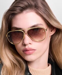 Alternative view of Louis Vuitton The LV Pilot Sunglasses Gold For Women – Z1620U