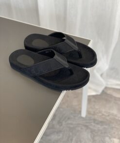 Gucci GG T-Strap Slide Sandals Black For Men 429362 - Image 3