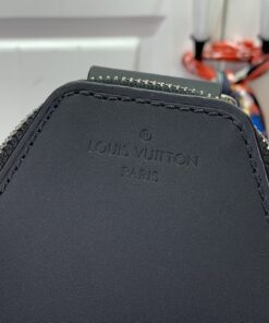 Louis Vuitton Avenue NM Slingbag Brown For Men 31cm/ 12.2 in M46718 - Image 8