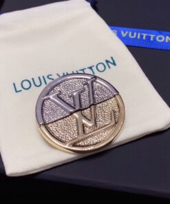 Louis Vuitton Brooch - Image 8