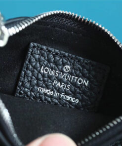 Louis Vuitton Key Pouch Mahina Black For Women, Women’s Wallets 5.1in/13cm M69532 - Image 3