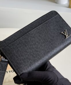 Alternative view of Louis Vuitton Zippy Dragonne Long Wallet Taiga Black For Men, 19cm – M69409