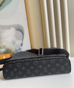 Louis Vuitton District MM Monogram Eclipse Canvas For Men, Shoulder and Crossbody Bags 12.2in/31cm LV M44001 - Image 6