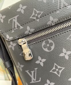 Louis Vuitton District MM Monogram Eclipse Canvas For Men, Shoulder and Crossbody Bags 12.2in/31cm LV M44001 - Image 5
