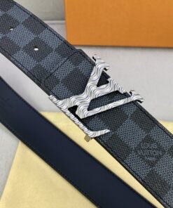 Alternative view of Louis Vuitton Iconic Reversible 30mm Belt Black Women Belt
