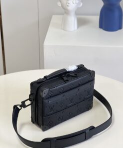 Louis Vuitton Handle Soft Trunk Black Taurillon Monogram For Men 8.5in/22cm LV M59163 - Image 3