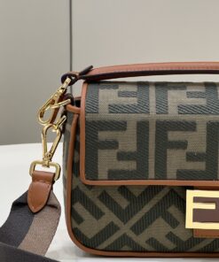 Fendi Baguette Khaki For Women, Women’s Handbags, Shoulder And Crossbody Bags, 10.6in/27cm FF 8BR600 - Image 7